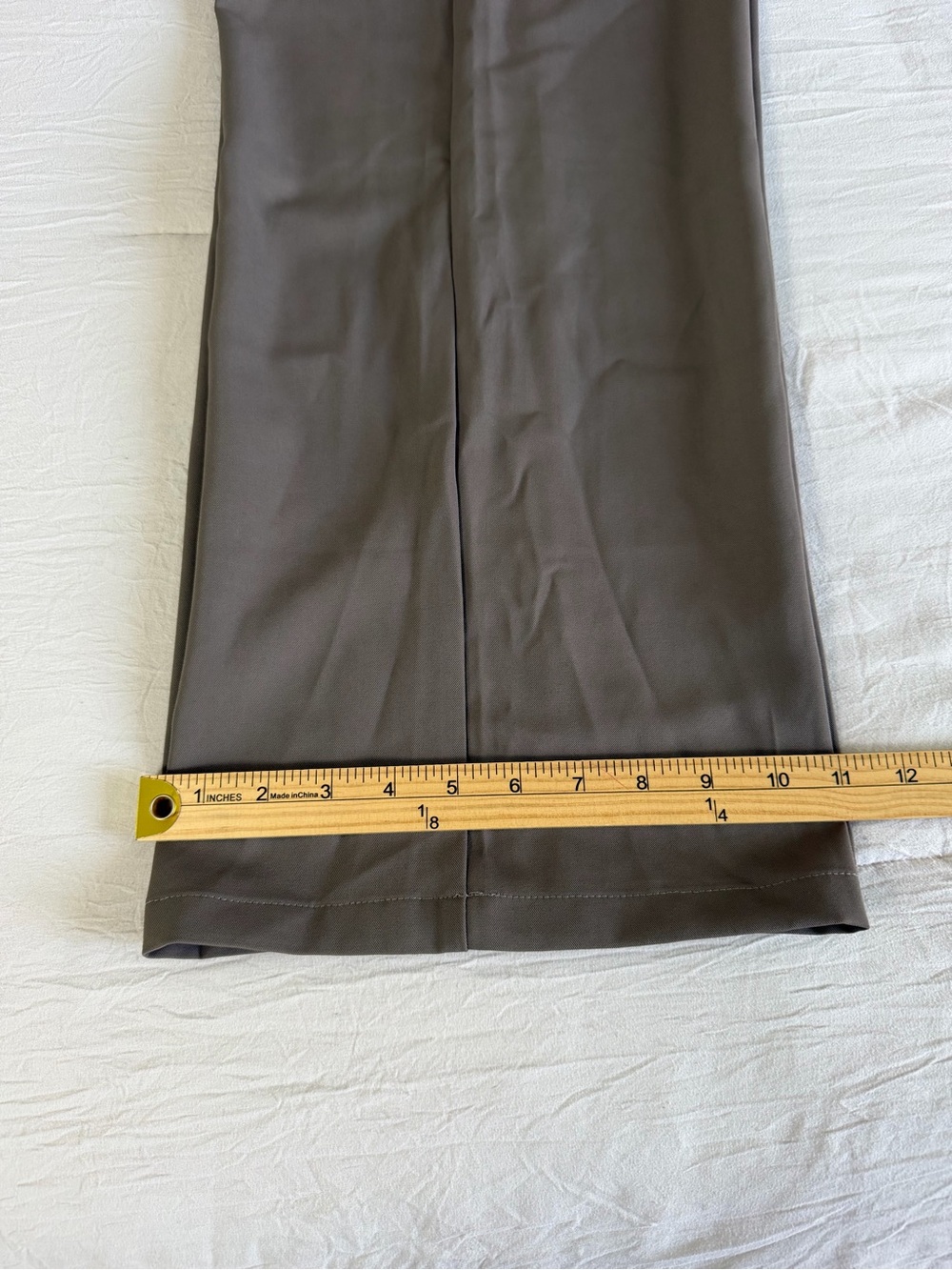 High-Rise Wide-Leg Pants in Olive Green - Picture 6 of 11